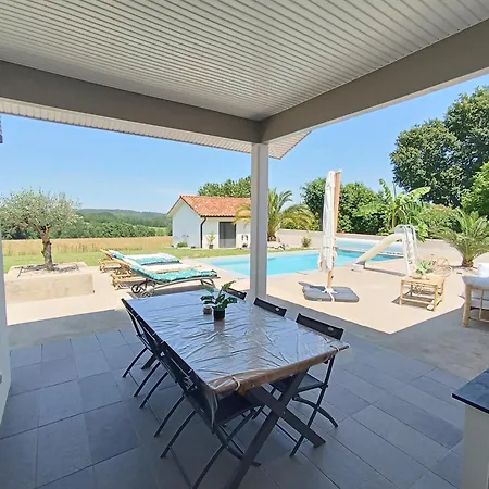 Location Maison Avec Piscine Pour 6 Personnes 홈스테이 Gaujacq