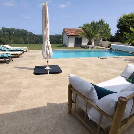Maison D'hôte Privative Avec Piscine Pour 6 Personnes Gaujacq