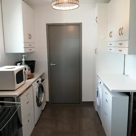 Séjour chez l'habitant Location maison avec piscine pour 6 personnes
